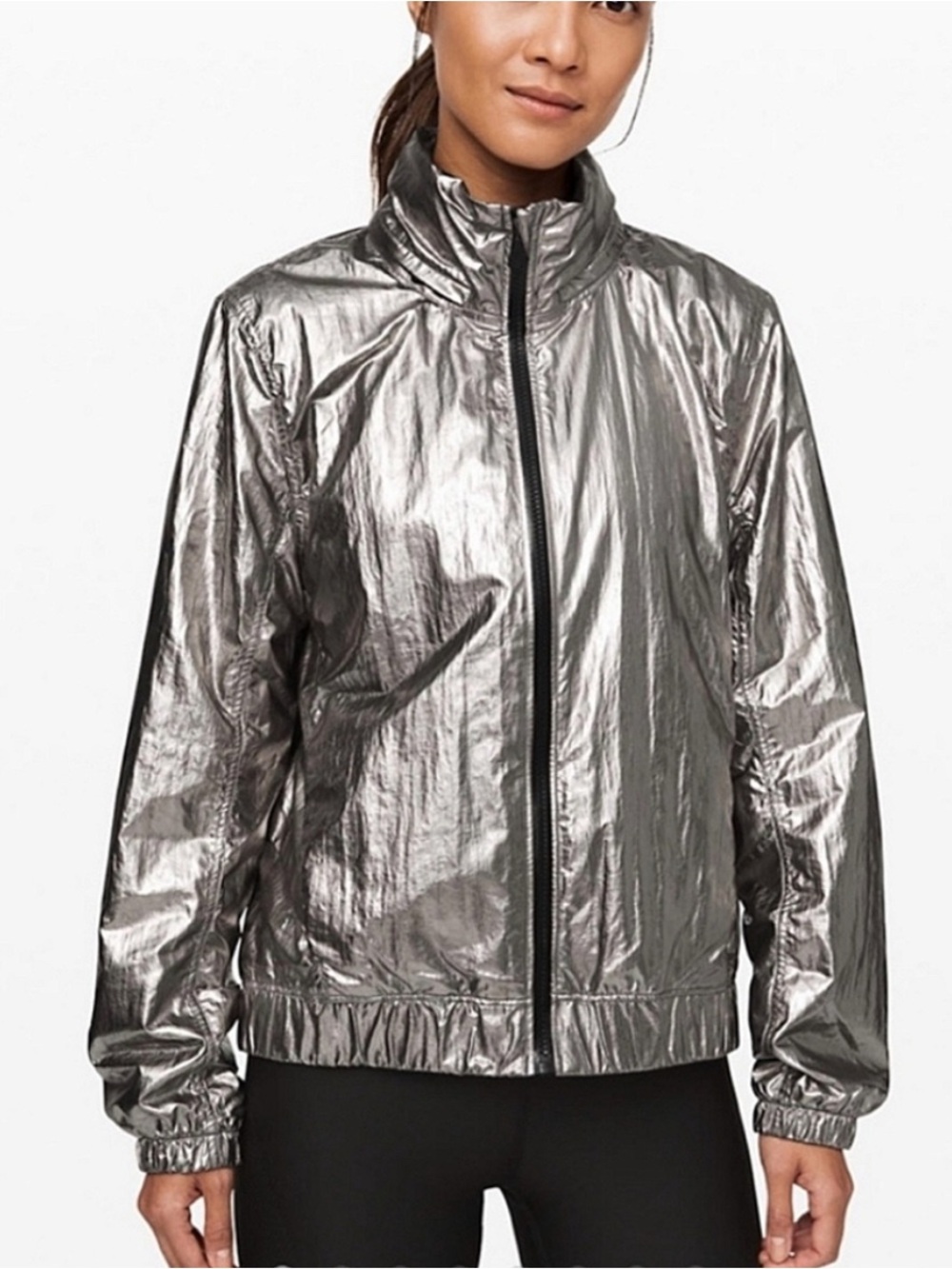 Lululemon Get Stellar Jacket in Titanium Foil. Size S